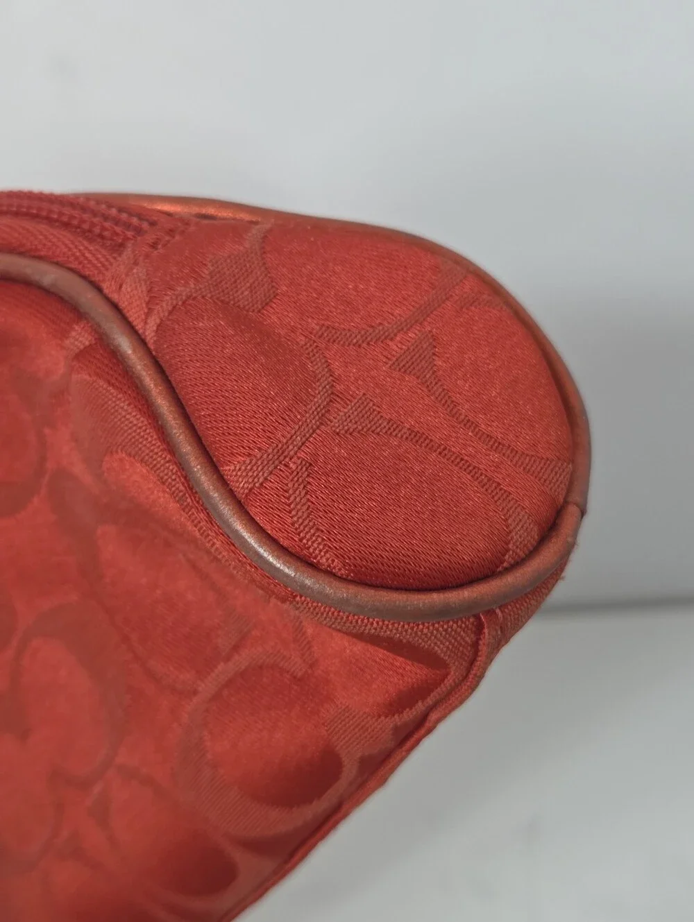 coach for estee lauder red canvas cosmetic case limited edition holiday 2010